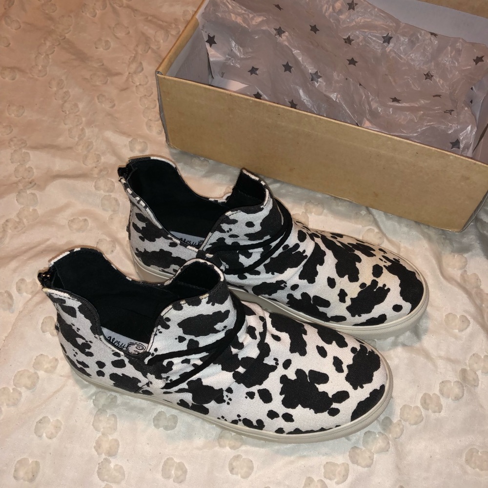 NIB! Boutique Cow print canvas shoes!